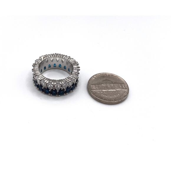 Silver Band Ring Blue & Clear CZ Eternity Style Size 6.5 Sparkly Fashion Jewelry - Picture 3 of 3